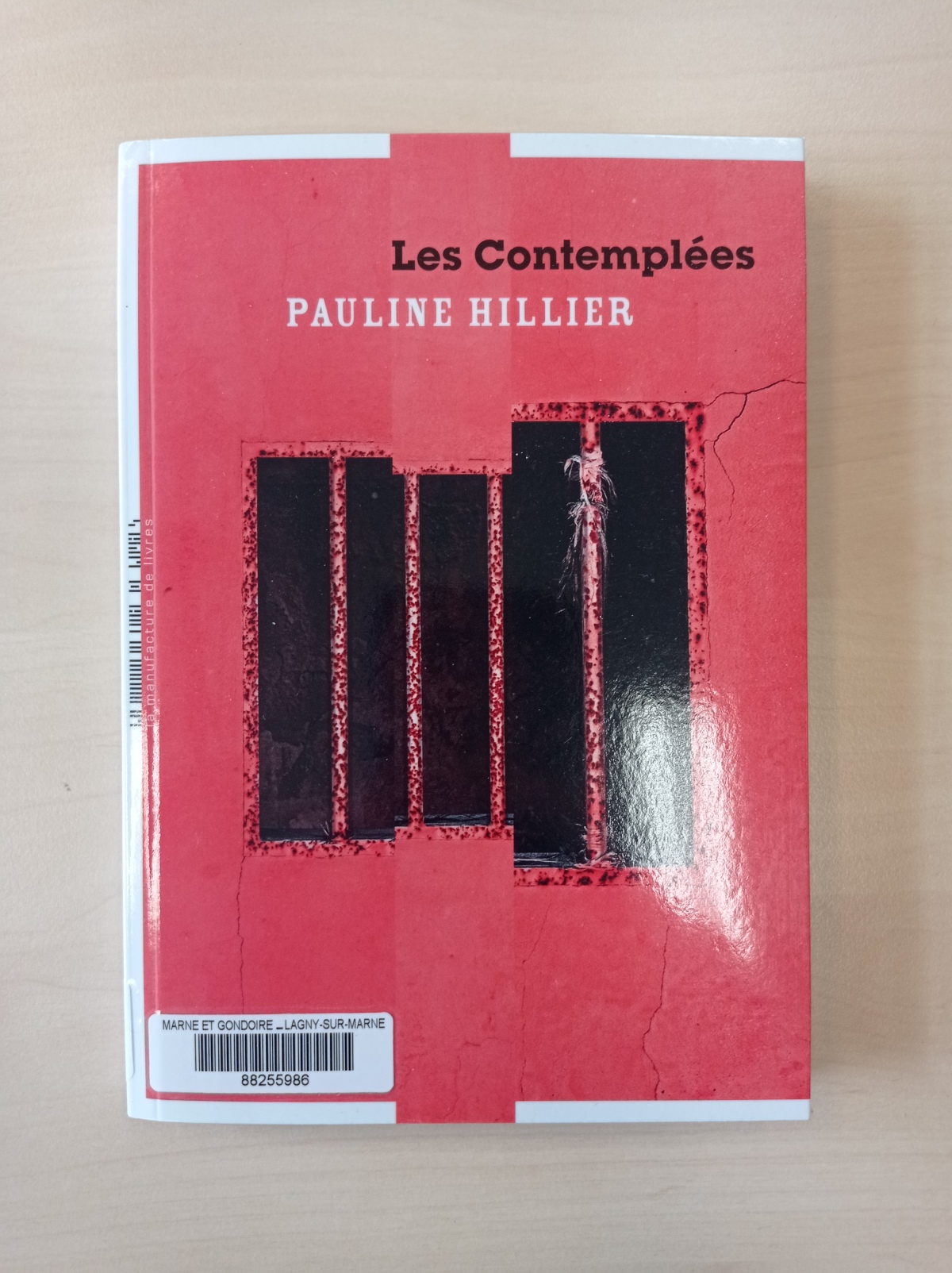 Les Contemplées / Pauline Hillier