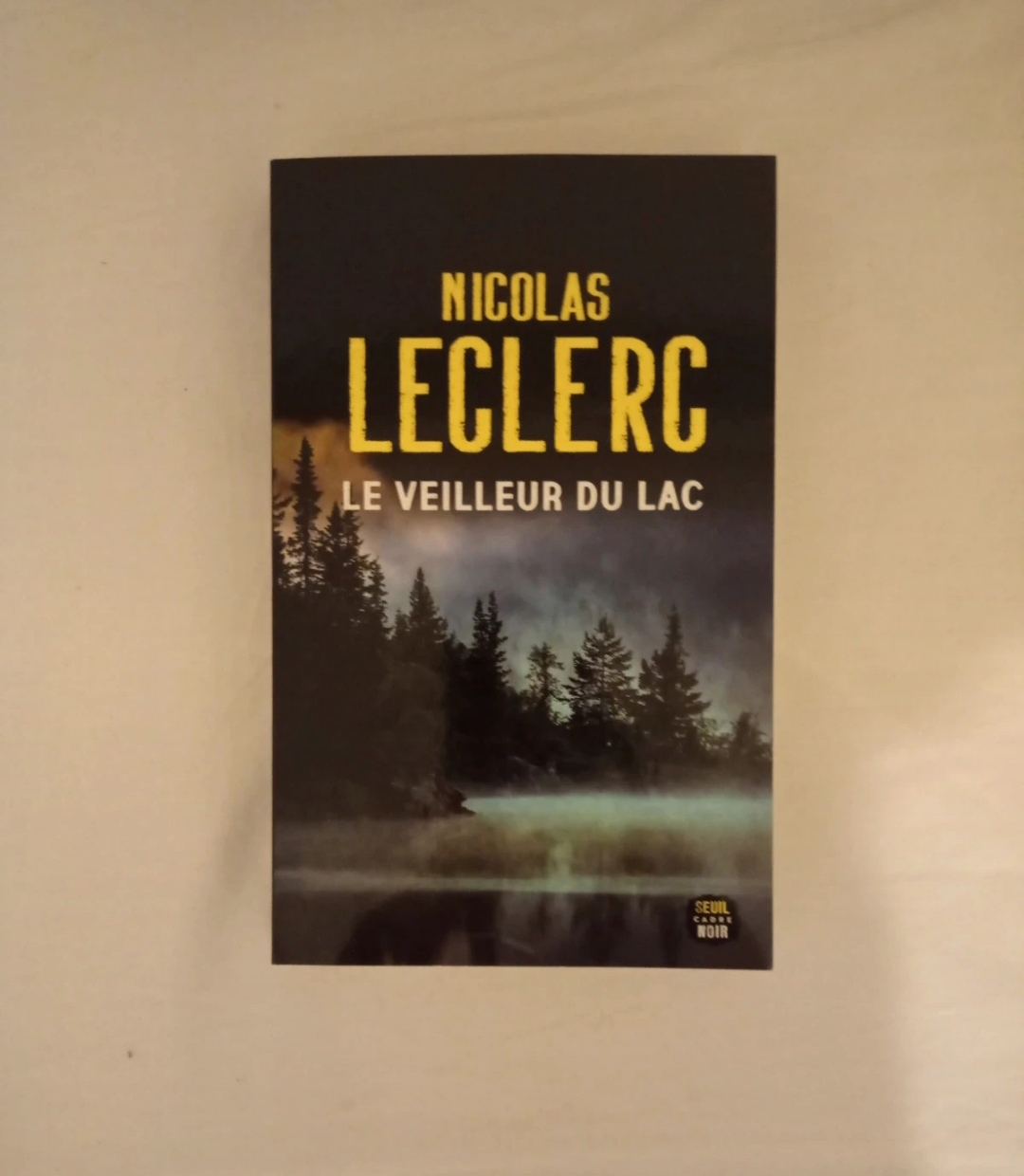 Le Veilleur du lac / Nicolas Leclerc